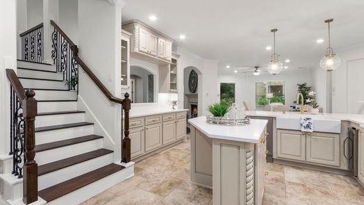 The Woodlands 2-story, 5-bed 15 N Veilwood Circle-idx