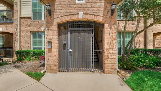 The Woodlands 1-story, 2-bed 6607 Lake Woodlands Drive 221-idx