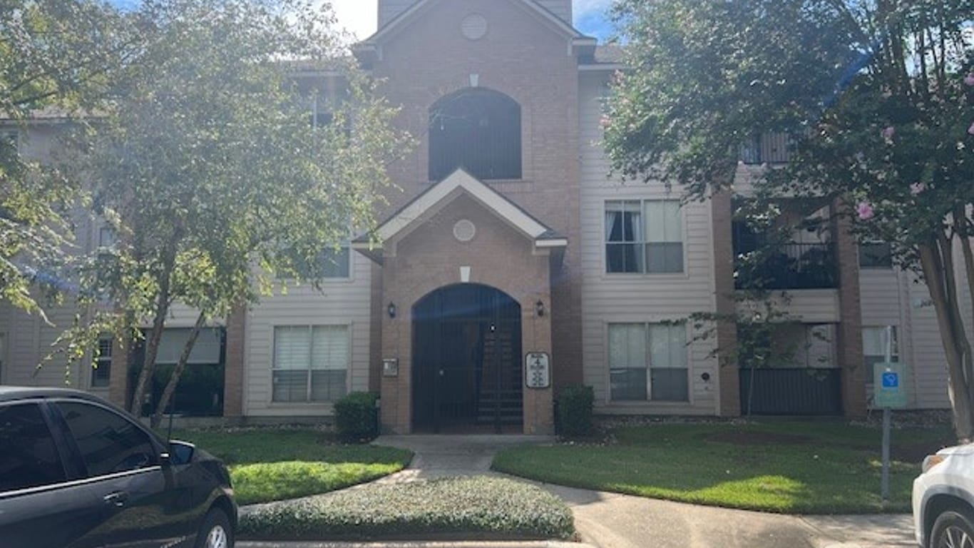 The Woodlands 1-story, 2-bed 8051 Bay Branch Drive 423-idx