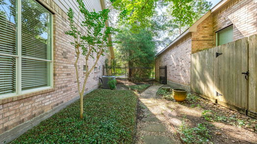 The Woodlands 1-story, 2-bed 55 N Belfair Place-idx