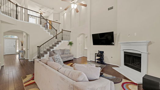 Conroe 2-story, 4-bed 110 Deerfield Meadow Drive-idx