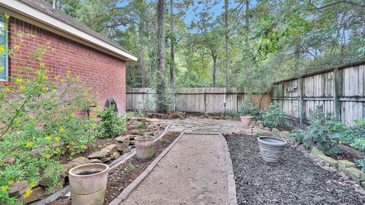 Conroe null-story, 3-bed 210 W Russet Grove Circle-idx