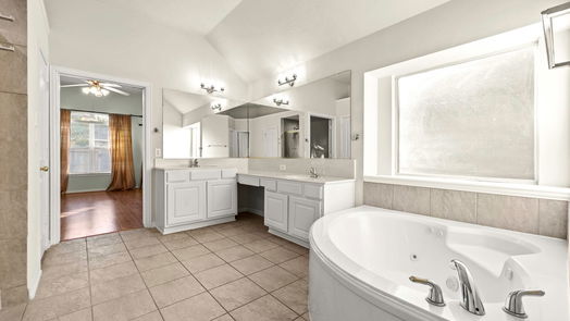 Conroe 2-story, 4-bed 3 Guinevere Place-idx
