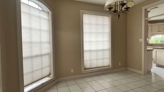 Conroe 2-story, 4-bed 2426 Carriage Lamp Lane-idx