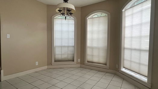 Conroe 2-story, 4-bed 2426 Carriage Lamp Lane-idx
