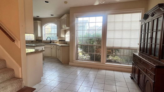 Conroe 2-story, 4-bed 2426 Carriage Lamp Lane-idx