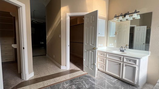 Conroe 2-story, 4-bed 2426 Carriage Lamp Lane-idx