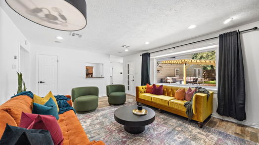 Conroe 2-story, 4-bed 27209 WELLS LN-idx