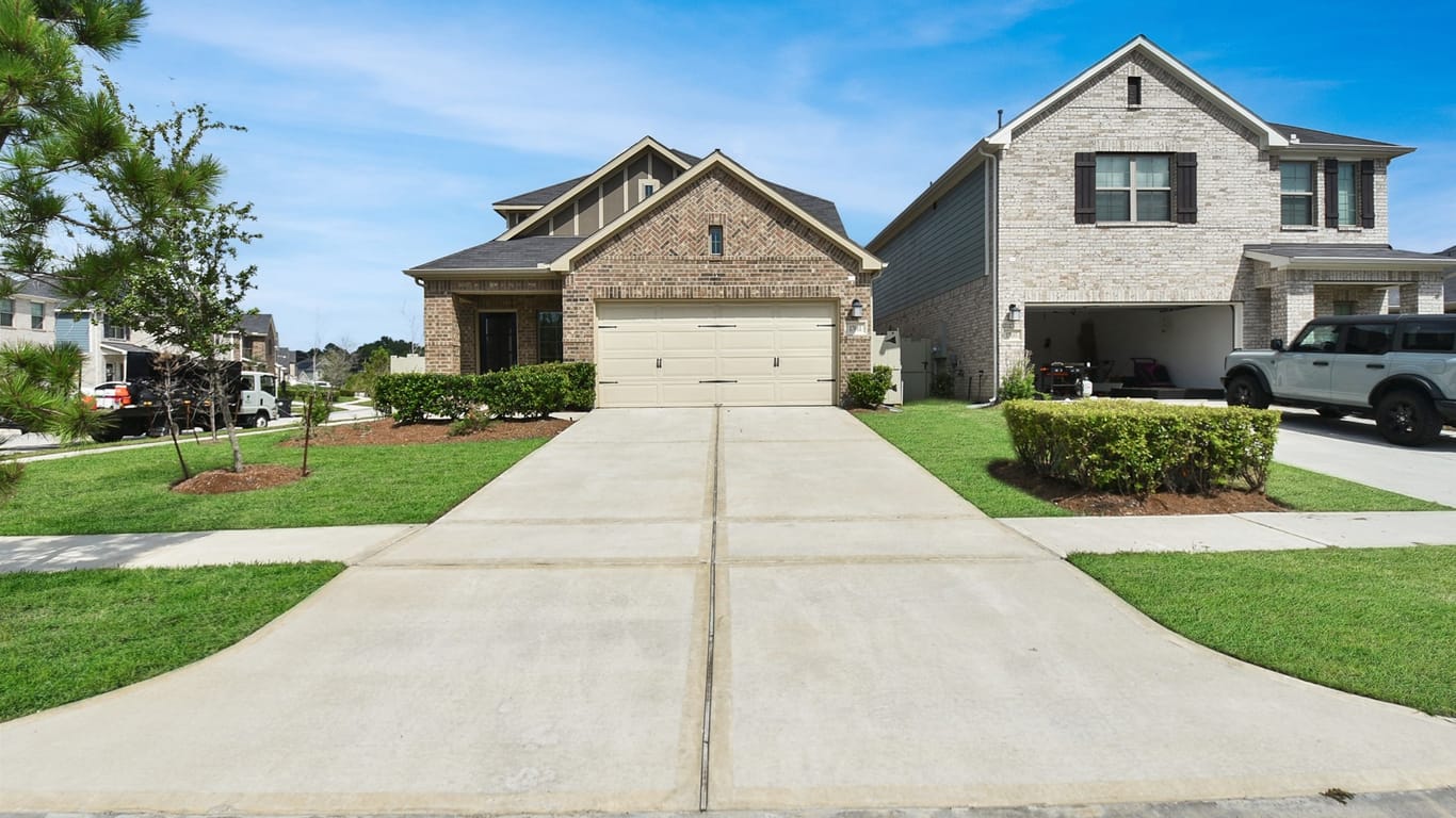 Conroe 2-story, 4-bed 17681 Tree Of Heaven-idx