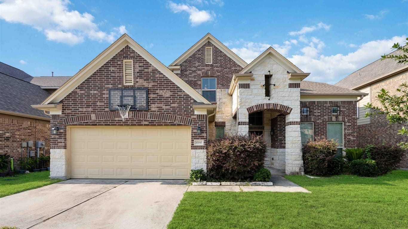 Conroe 2-story, 4-bed 10043 S Whimbrel Circle-idx