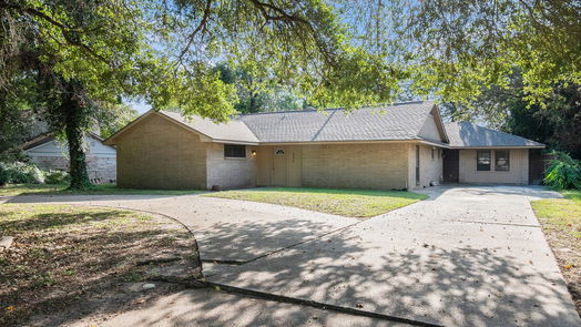 Conroe 1-story, 3-bed 628 Brook Hollow Drive-idx