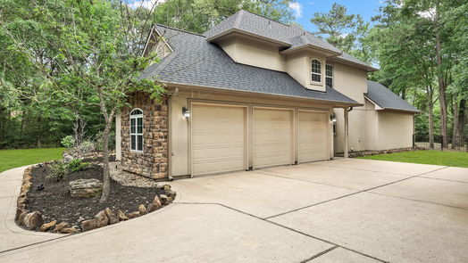 Conroe 2-story, 4-bed 11753 Creek View Lane-idx