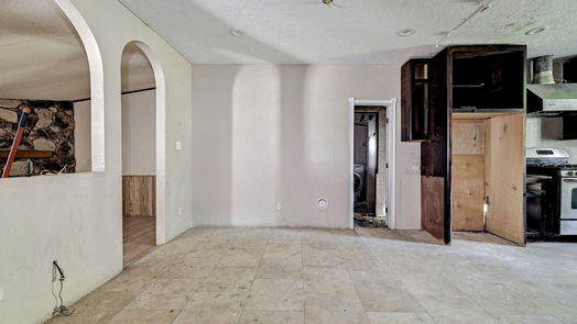 Conroe 1-story, 5-bed 10811 River Oaks Drive-idx