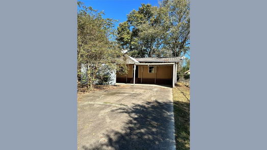 Conroe 1-story, 0-bed 10925 River Oaks Drive-idx