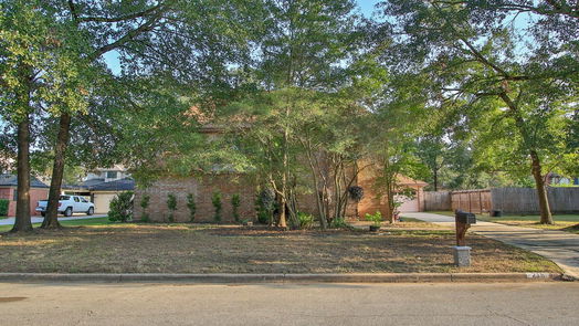 Conroe 2-story, 4-bed 218 Pine Manor Drive-idx