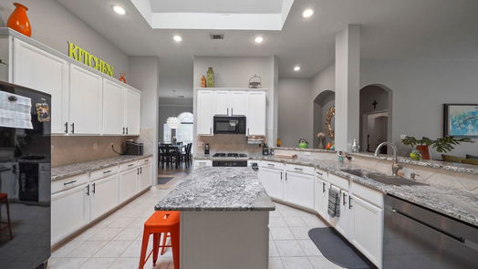 The Woodlands 1-story, 3-bed 10 S Rambling Ridge Place-idx