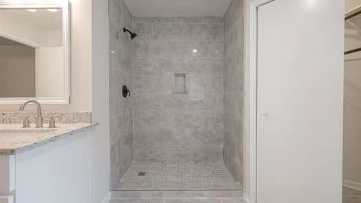 Conroe 1-story, 3-bed 415 E Little Oak Court-idx