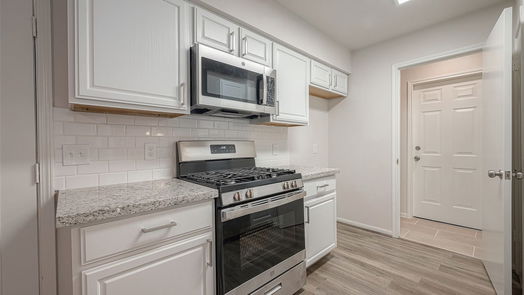 Conroe 1-story, 3-bed 415 E Little Oak Court-idx