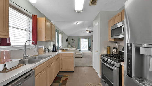 Spring 1-story, 3-bed 29222 Waltham Street-idx