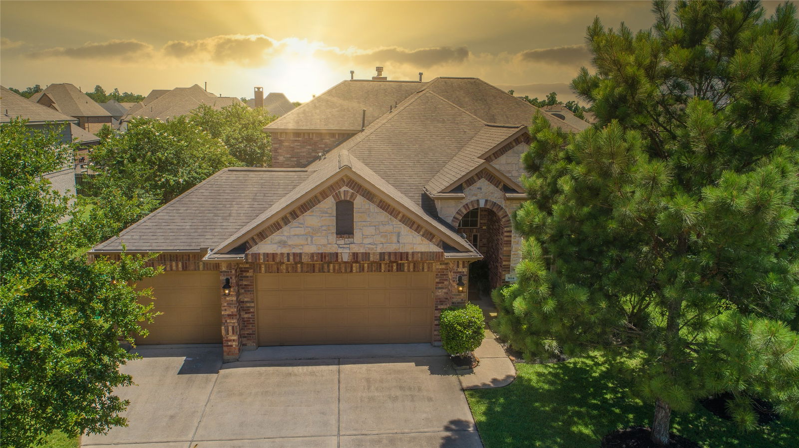Spring 2-story, 3-bed 3614 Bluebonnet Trace Drive-idx