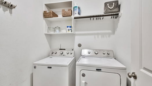 Spring 2-story, 4-bed 4554 Shallow Ember Drive-idx