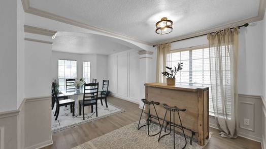 Spring 2-story, 4-bed 25619 Oakridge Forest Lane-idx
