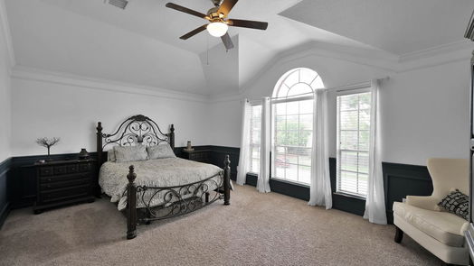 Spring 2-story, 4-bed 25619 Oakridge Forest Lane-idx