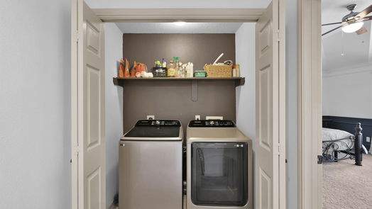 Spring 2-story, 4-bed 25619 Oakridge Forest Lane-idx