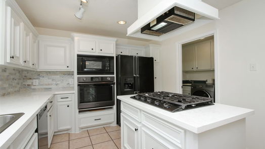 Spring 2-story, 3-bed 26615 Oak Hill Drive-idx