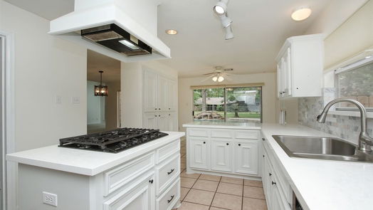 Spring 2-story, 3-bed 26615 Oak Hill Drive-idx