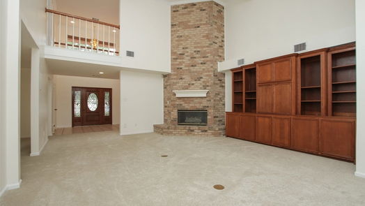 Spring 2-story, 3-bed 26615 Oak Hill Drive-idx