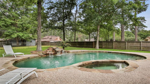 Spring 2-story, 3-bed 26615 Oak Hill Drive-idx