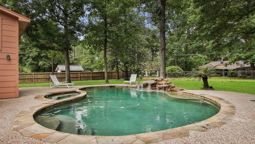 Spring 2-story, 3-bed 26615 Oak Hill Drive-idx