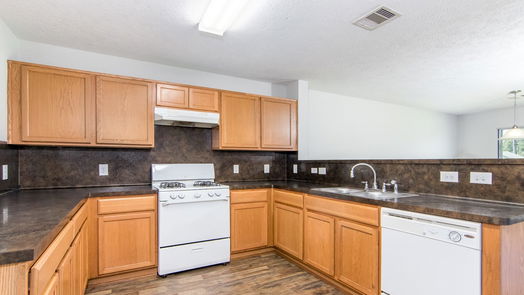 Spring 2-story, 3-bed 29315 Legends Bluff Drive-idx