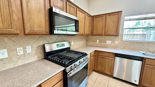 Spring 2-story, 4-bed 30307 Emerson Creek Drive-idx