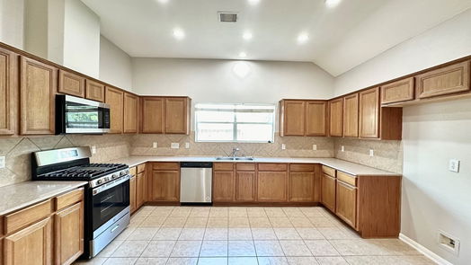 Spring 2-story, 4-bed 30307 Emerson Creek Drive-idx