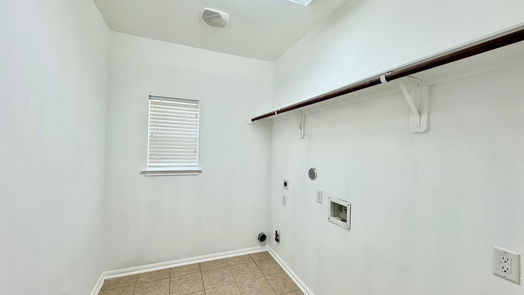 Spring 2-story, 4-bed 30307 Emerson Creek Drive-idx