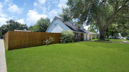 Spring null-story, 4-bed 29503 Atherstone Street-idx
