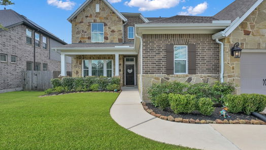Spring 2-story, 4-bed 32009 Birch Briar Court-idx