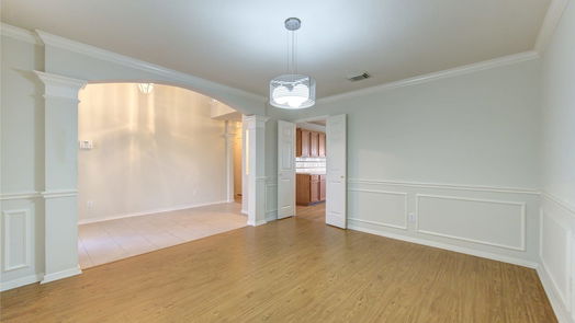 Spring 2-story, 5-bed 518 Anacacho Drive-idx