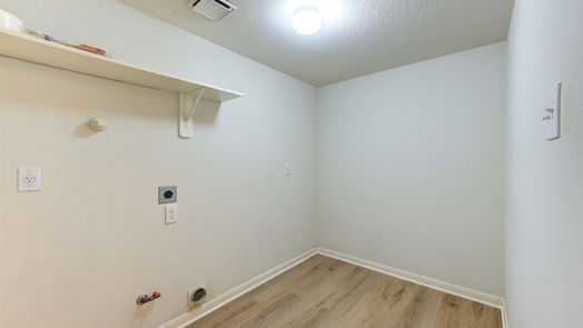 Spring 2-story, 5-bed 518 Anacacho Drive-idx