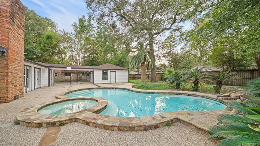 Spring 2-story, 4-bed 710 Magic Oaks Drive-idx