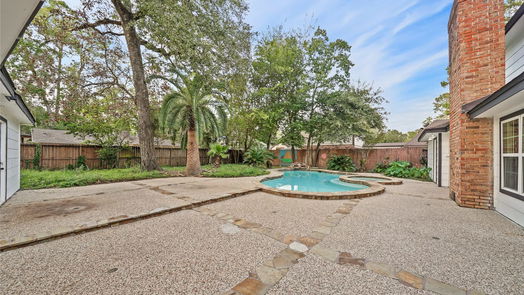 Spring 2-story, 4-bed 710 Magic Oaks Drive-idx