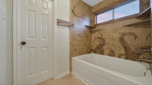Spring 2-story, 5-bed 20207 Glen Lake Drive-idx