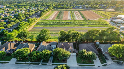 Spring 2-story, 5-bed 20207 Glen Lake Drive-idx
