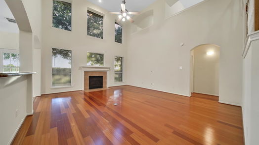 Spring 2-story, 5-bed 20207 Glen Lake Drive-idx