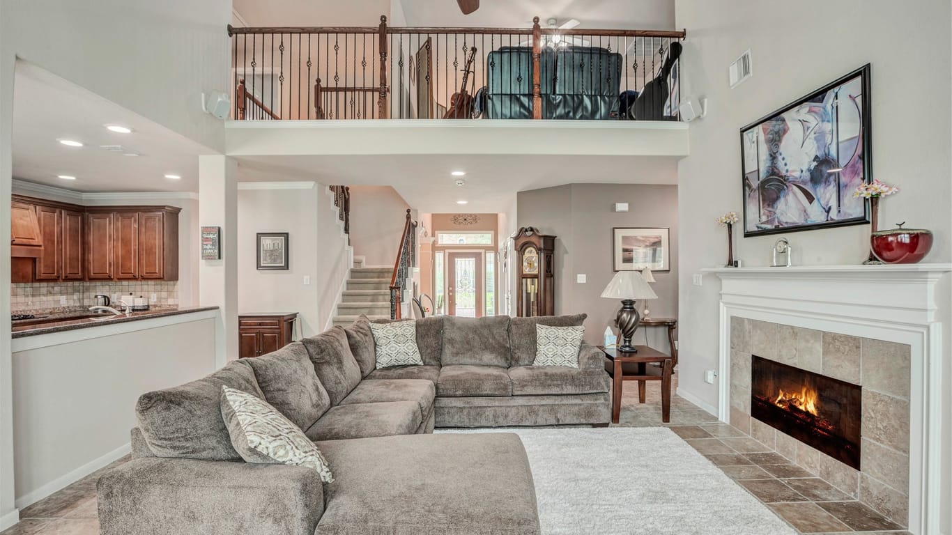 Spring 2-story, 5-bed 4226 Countryheights Court-idx
