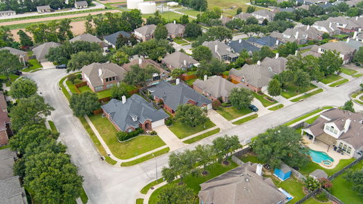 Spring 1-story, 3-bed 3014 Blue Fovant Court-idx