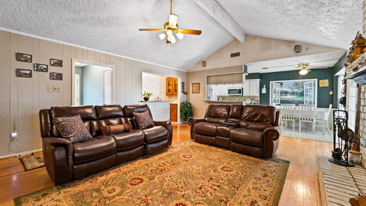 Spring null-story, 3-bed 4826 Casemont Drive-idx
