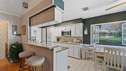 Spring null-story, 3-bed 4826 Casemont Drive-idx